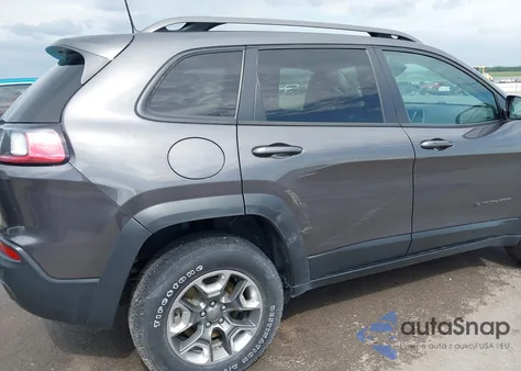 2019 Jeep Cherokee Trailhawk 4X4 from USA, damaged, VIN 1C4PJMBN0KD207656
